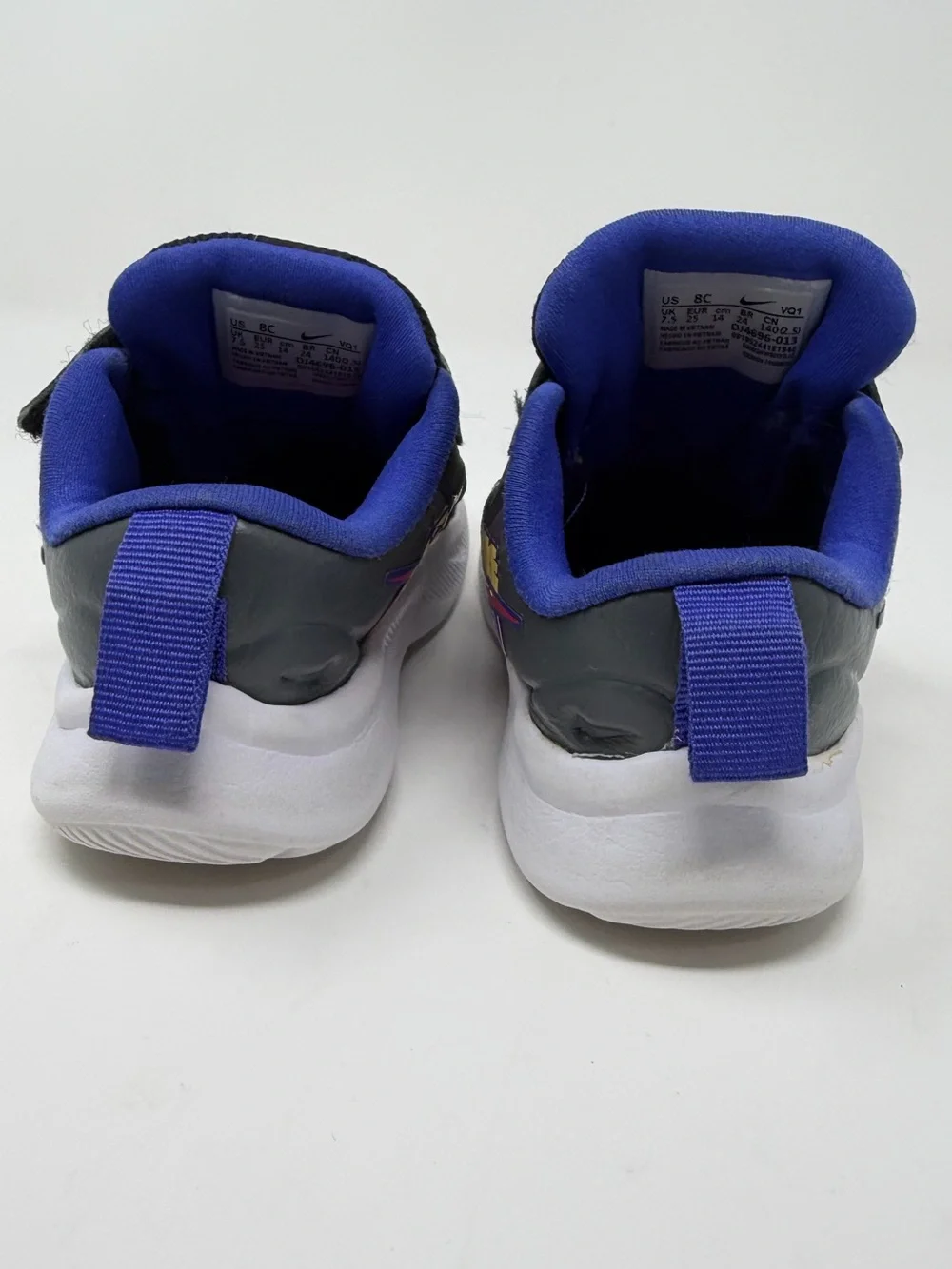 Nike Kids Black Sneakers with Purple Accents and Velcro Sz.8